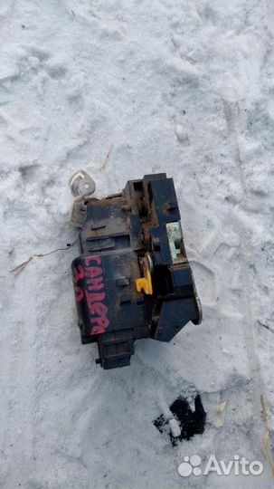 Renault sandero 1 замок двери задней левой