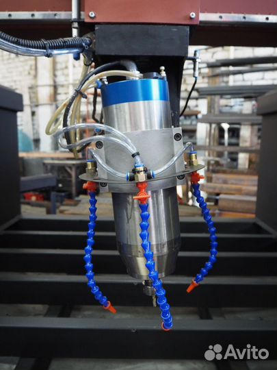 5-осевой мостовой станок по камню с чпу Octo Plus