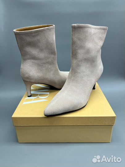 Женские Сапоги / Ботильоны Zara Размеры 36-40