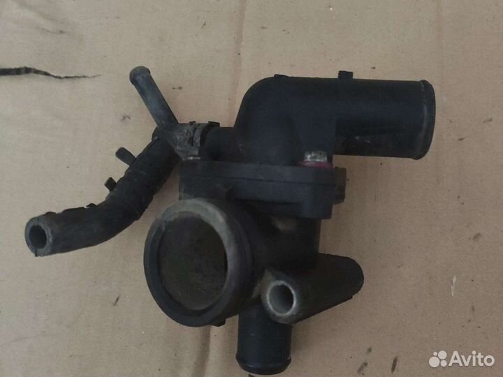 Корпус термостата Ford