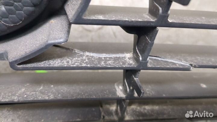 Решетка радиатора Lexus LS460, 2008