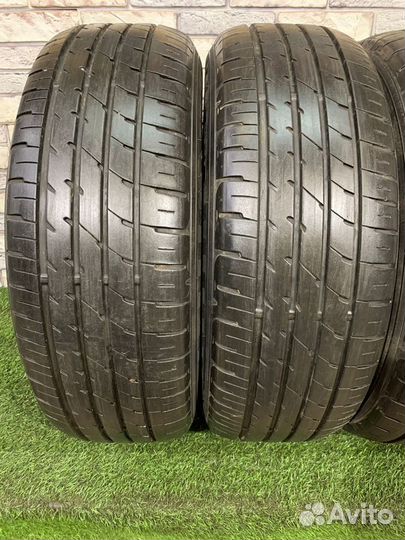 Dunlop Enasave RV504 215/60 R17