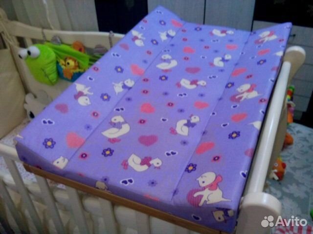 Пеленальная доска на кроватку
