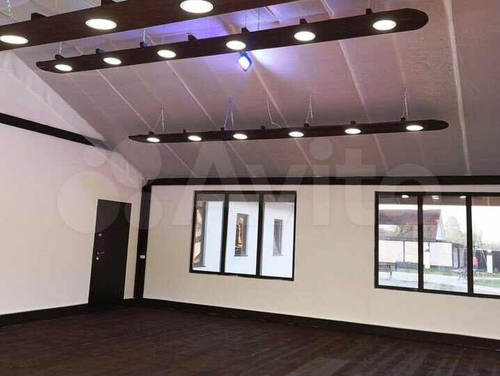 Коттедж 200 м² на участке 40 сот.