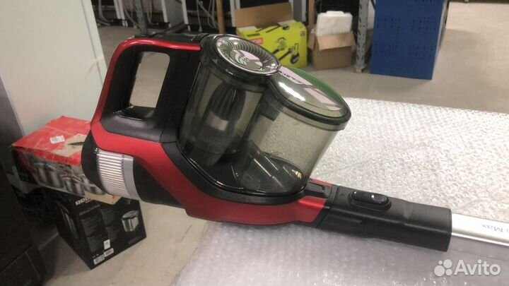 Вертикальный пылесос Philips SpeedPro Max FC6823