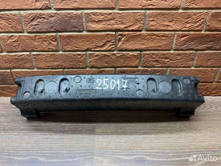 Наполнитель переднего бампера Skoda Rapid 13-20