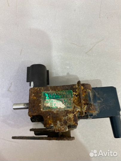 Вакуумный клапан Toyota Camry XV55 2GR-FE 2015