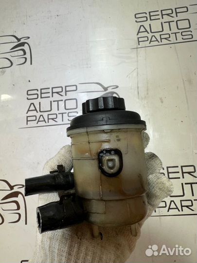 Бачок гидроусилителя Kia Rio 2 JB G4EE 2011