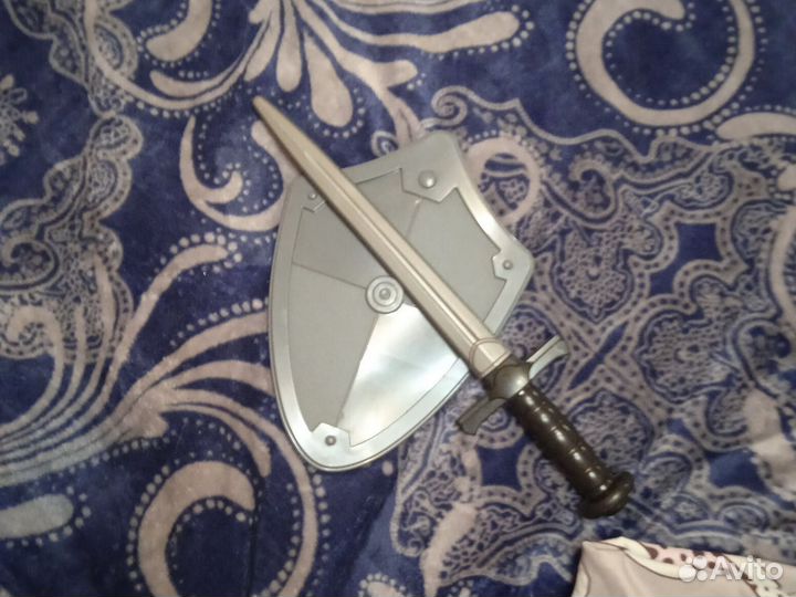 Игрушечный Меч и щит