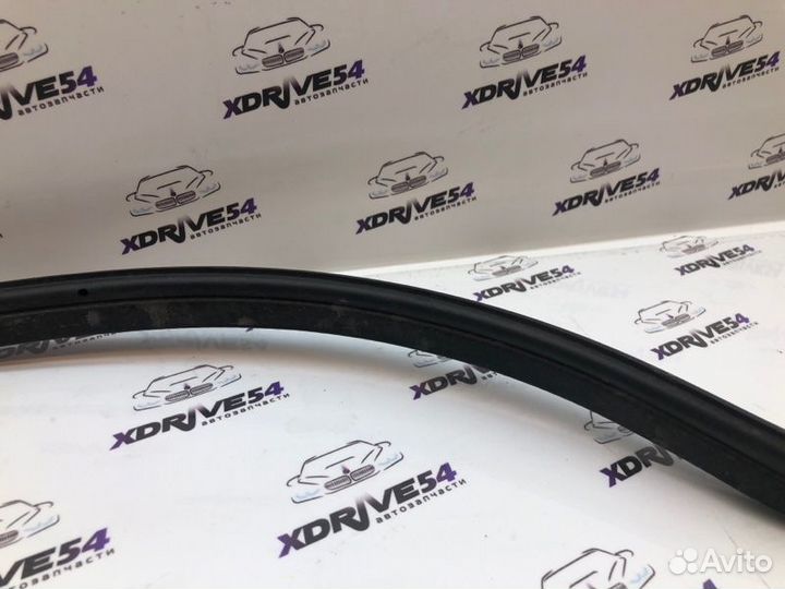 Уплотнитель двери задний Bmw 318 F30 B38B15A 2017