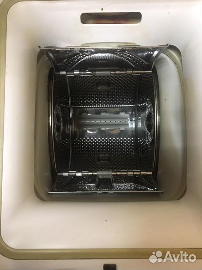 Стиральная машина с вертикальной загрузкой