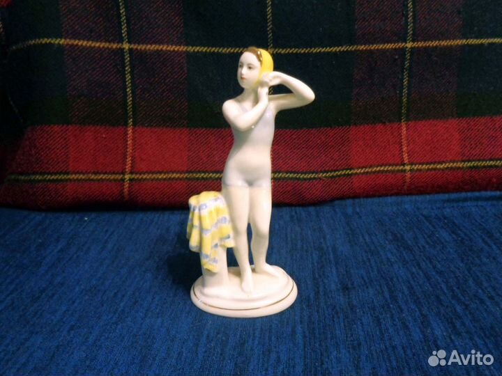 Фарфоровые статуэтки