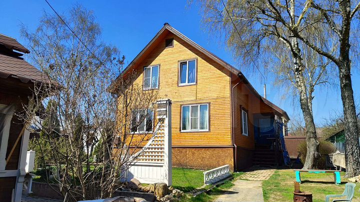 Дом 100 м² на участке 8 сот.