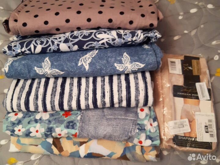 Пакетом женская одежда на размер 48,50