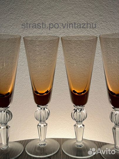 Винтажные фужеры для игристого