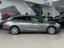 Opel Astra 1.5 AT, 2019, 106 000 км, с пробегом, цена 1 590 000 руб.