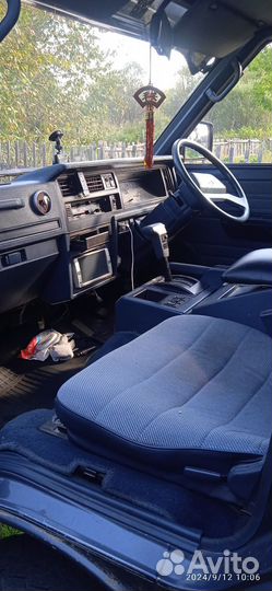 Nissan Largo 2.0 AT, 1992, 125 000 км