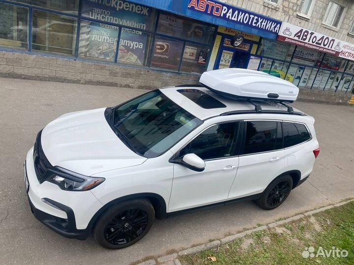 Автобокс на крышу LUX tavr 197 белый глянец 520L