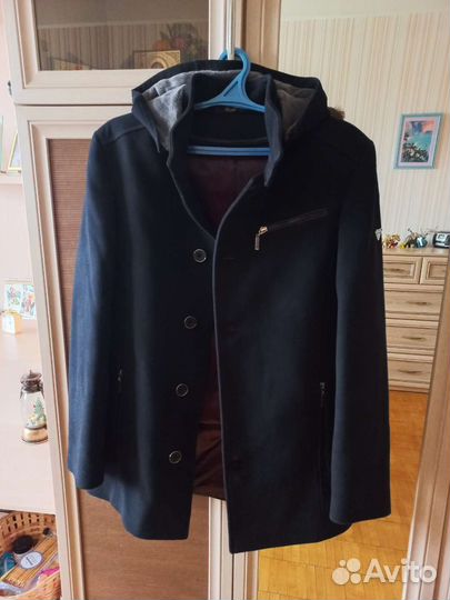 Пальто мужское с капюшоном