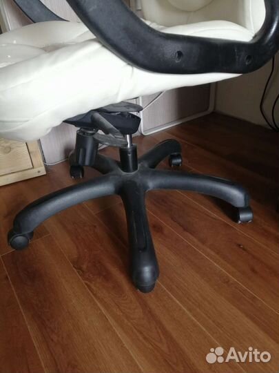 Компьютерный стул