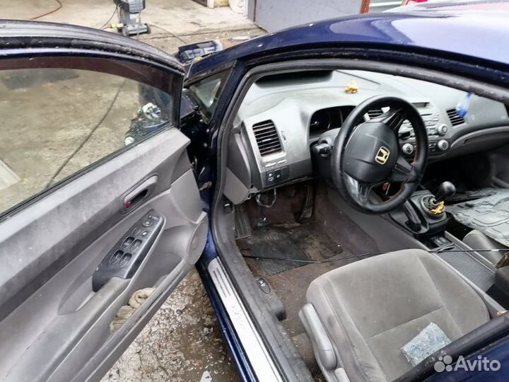 В разбор honda civic 2006 год. МКПП
