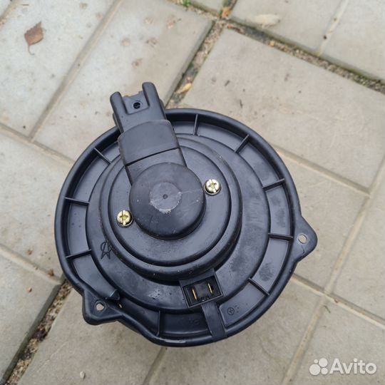 Моторчик отопителя BYD F3 bydf38101020