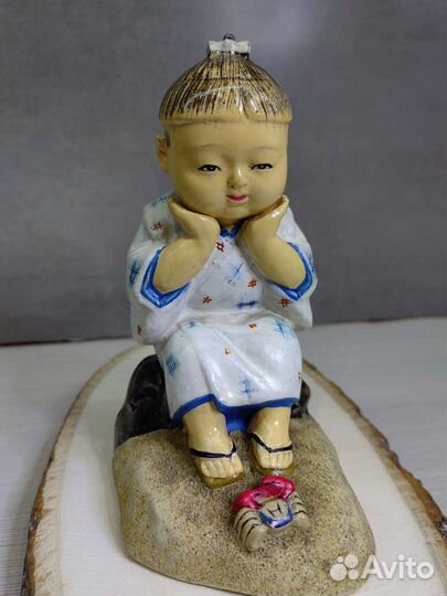 Фигурки из керамики, фарфора, стекла, бронзы