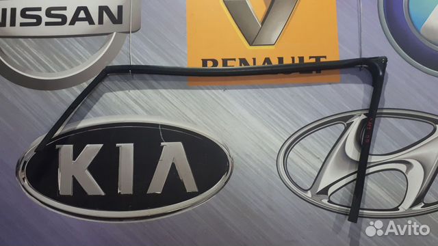 Уплотнитель перед проема стекла двери Renault lagu