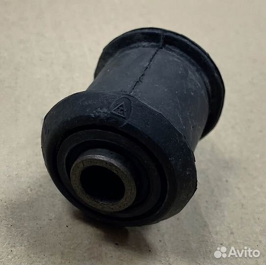 Сайлентблок рычага Opel Vectra B (оригинал)