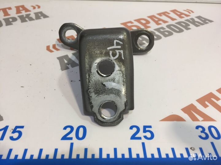 Хонда Петля двери задней правой (нижняя) Прав