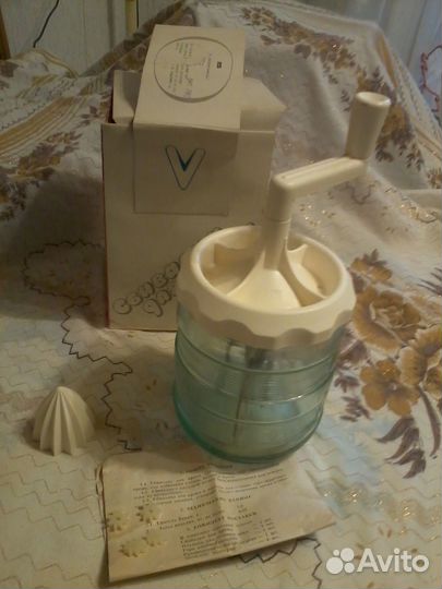 Ручная сбивалка для крема с соковыжималкой