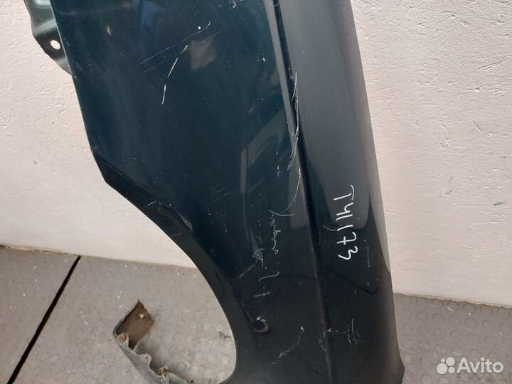 Крыло Toyota Avensis 1, 2001