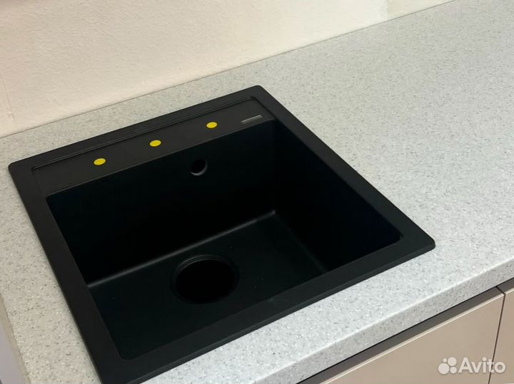 Столешница для кухни из камня Staron Mosaic 390х60