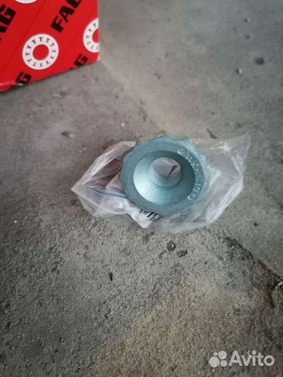 Продам ступицу volkswagen polo