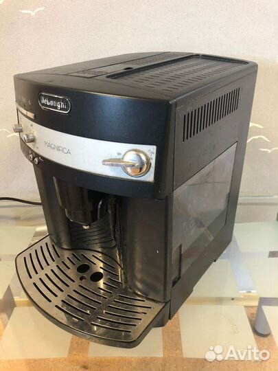 Кофемашина delonghi magnifica