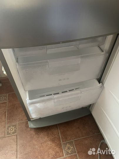 Холодильник бу LG