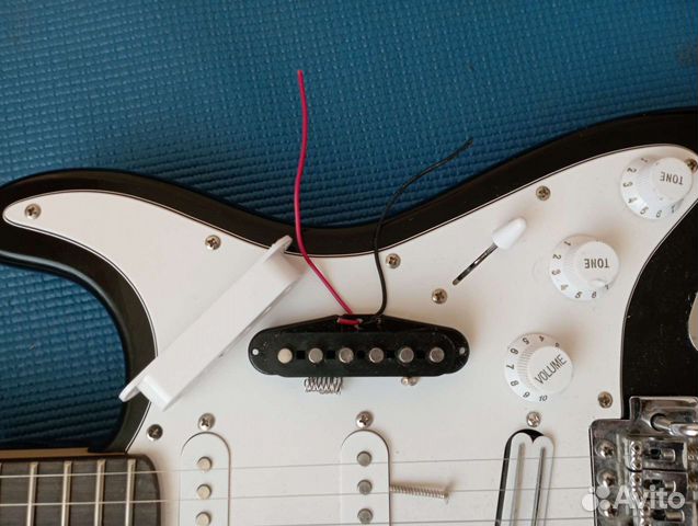 Noname Stratocaster с рельсовым хамбакером объявление продам