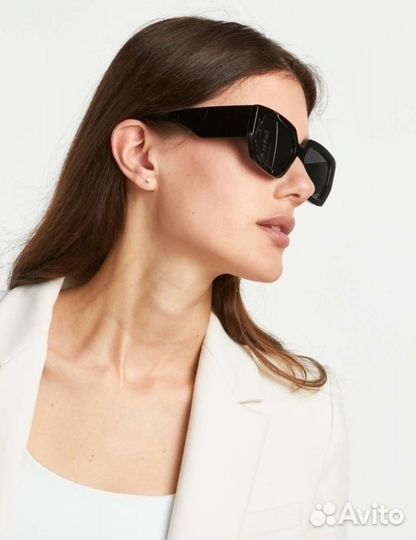 Новые Солнцезащитные очки с футляром