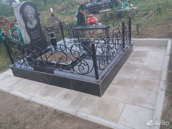 Памятники. Благоустройство мест захоронений