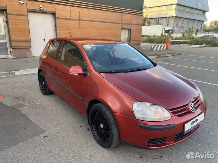 Volkswagen Golf 1.6 AT, 2005, 240 000 км