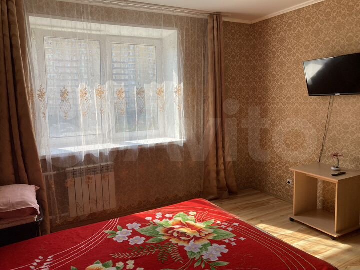 2-к. квартира, 50 м², 4/15 эт.