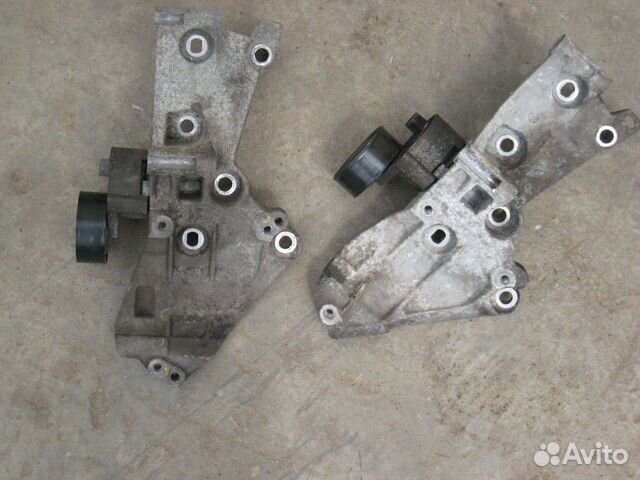 Кранштейн навесного Renault Megane 2