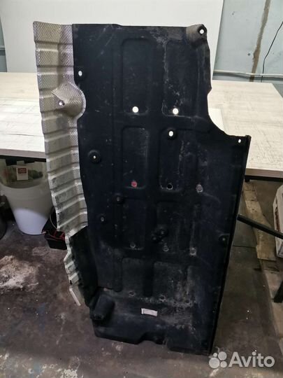 Штатная защита топливного бака Джили атлас про