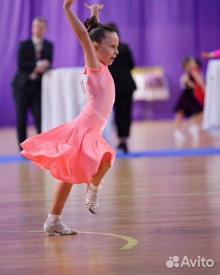 Рейтинговое платье для бальных танцев