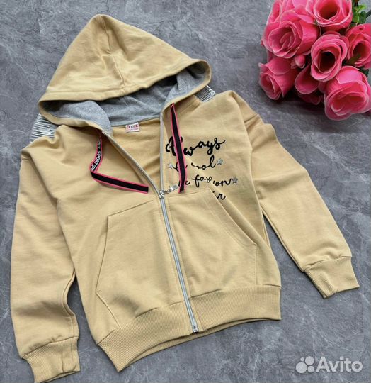 Толстовка на молнии для девочки