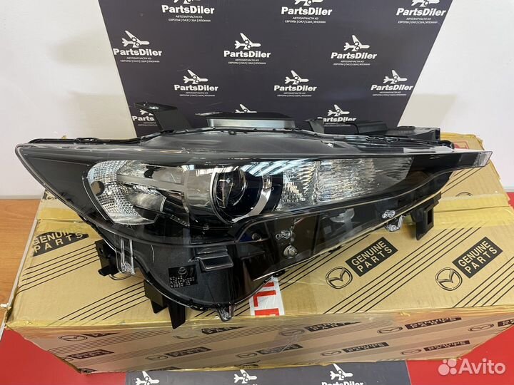 Фара новая правая Mazda CX-5 kb8m51031d