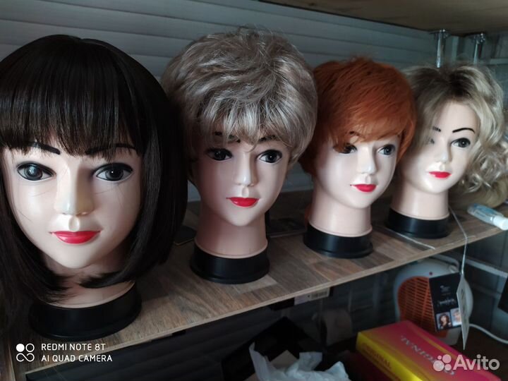 Парики, шиньоны