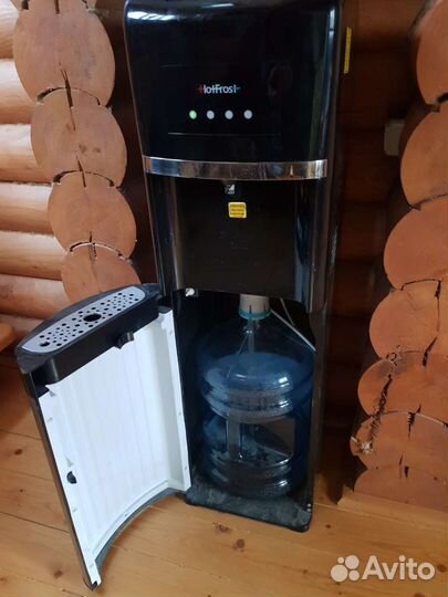 Кулер для воды напольный, вентилятор, штендер