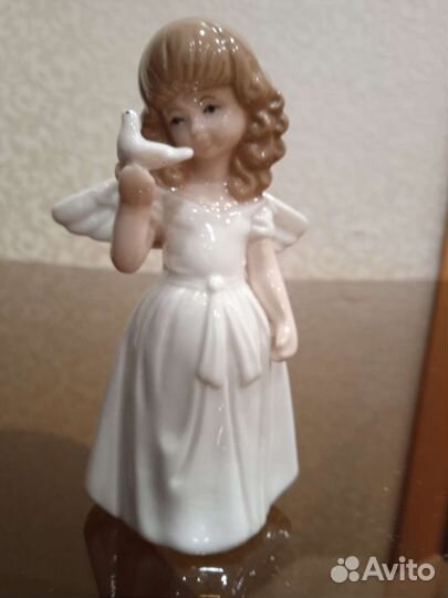 Фарфоровые статуэтки