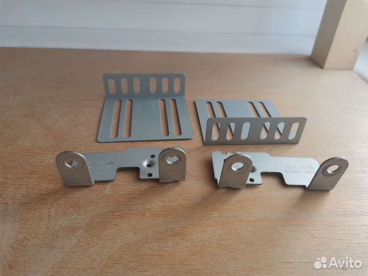 Крепеж для магнитолы Renault